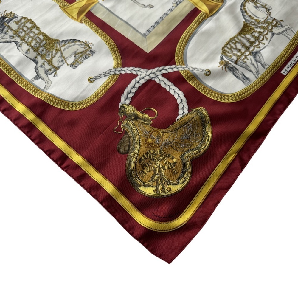 Hermès Red Gold Grand Apparat 100% Silk Scarf - Picture 3 of 16